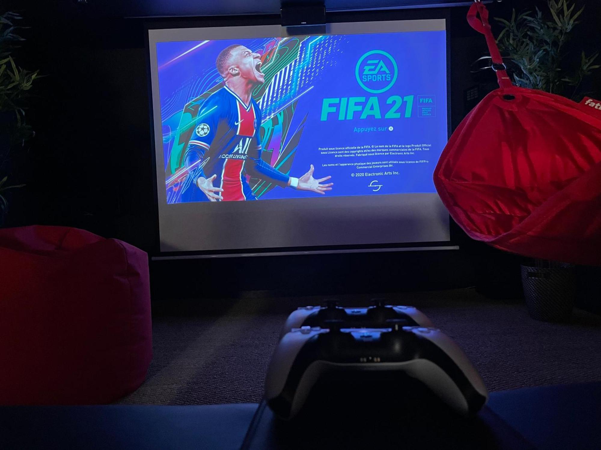 Capsule Cinema - Balneo Home Cinema Playstation 5 Valenciennes Ngoại thất bức ảnh